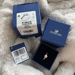 SWAROVSKI RING 5149218